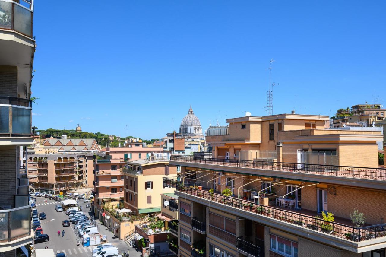 La Meraviglia- San Pietro - Vatican Area, Rome